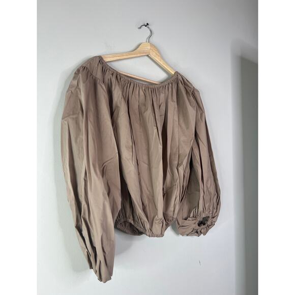 NWT Caroline Constas Andros Voluminous Off-Shoulder Elastic Hem Blouse Taupe - Picture 3 of 8